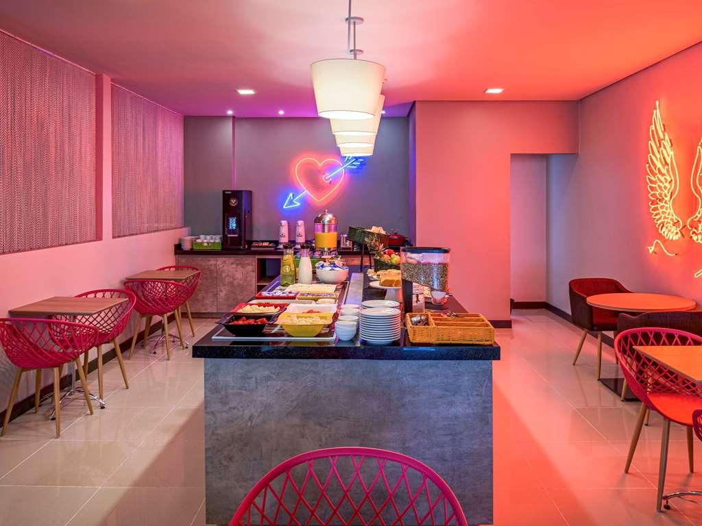 Golden Tower Express Franca By Fenix Hoteis Restaurant bilde