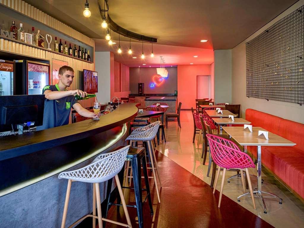 Golden Tower Express Franca By Fenix Hoteis Restaurant bilde